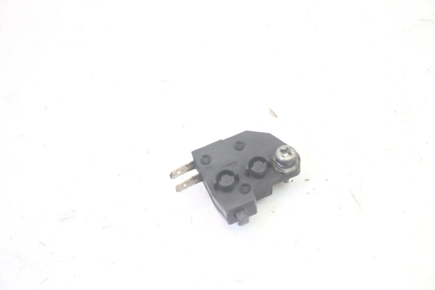 photo de CONTACTOR DE LUZ DE FRENO DERECHO SUZUKI BURGMAN 125 (2007 - 2014) - Detalle de la pieza