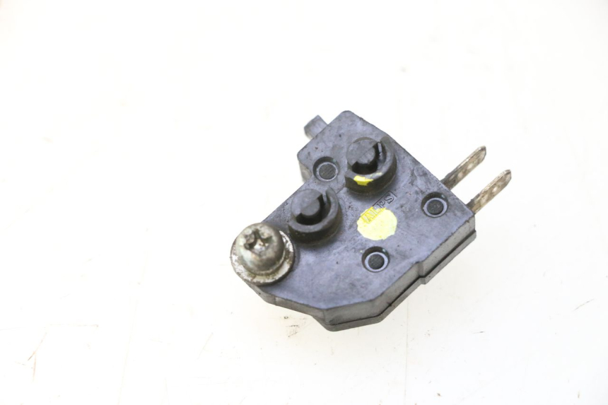 photo de CONTACTOR DE LUZ DE FRENO DERECHO SUZUKI BURGMAN 125 (2007 - 2014) - Otra perspectiva