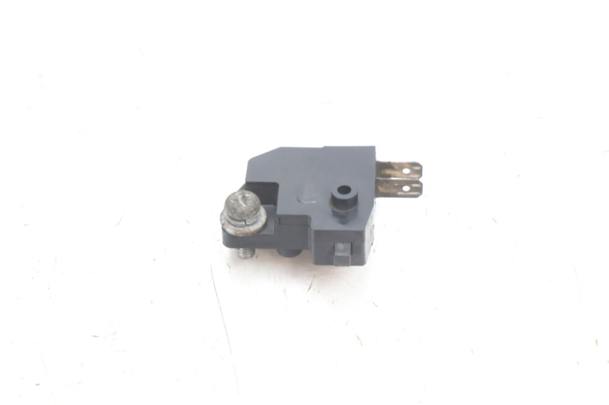 photo de CONTACTOR DE LUZ DE FRENO DERECHO SUZUKI BURGMAN 125 (2007 - 2014) - Detalle de la pieza