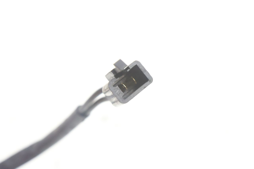photo de CONTACTOR DE LUZ DE FRENO DERECHO YAMAHA BW'S BWS 125 (2010 - 2013) - Otra perspectiva
