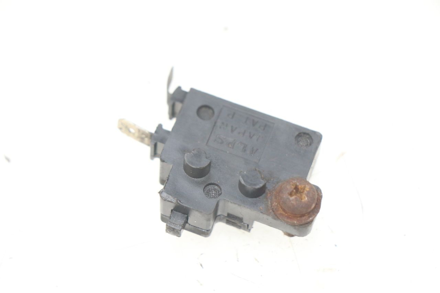 photo de CONTACTOR DE LUZ DE FRENO DERECHO HONDA CBR RR FIREBLADE 900 (1992 - 1994) - Vista principal