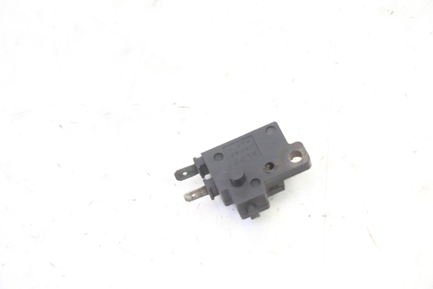 photo de CONTACTOR DE LUZ DE FRENO DERECHO HONDA CBR RR FIREBLADE 900 (1992 - 1994) - Detalle de la pieza