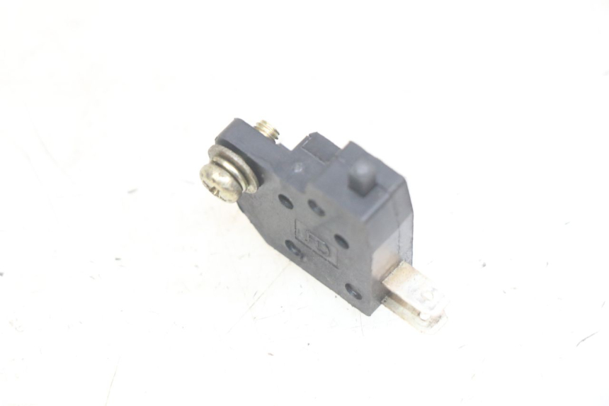 photo de CONTACTOR DE LUZ DE FRENO DERECHO PEUGEOT DJANGO 4T 50 (2014 - 2019) - Zoom estado de uso