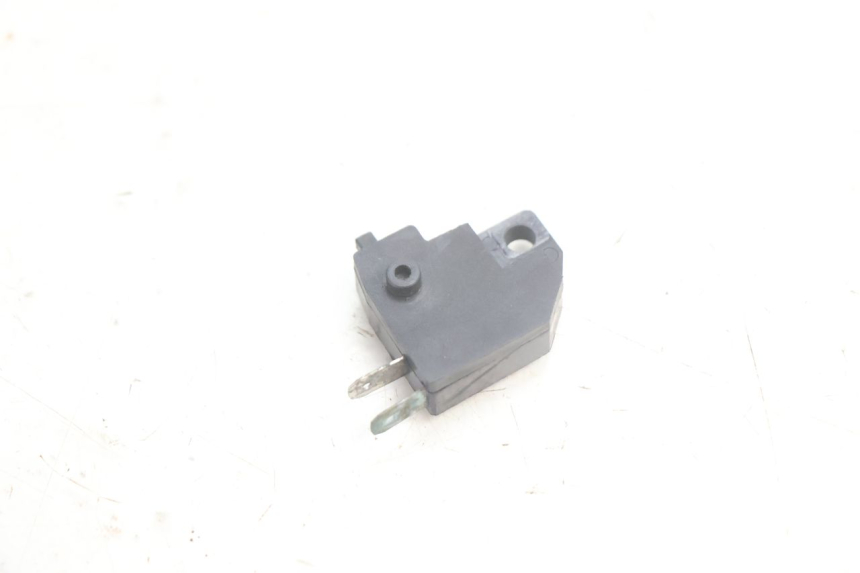 photo de LUZ FRENO INTERRUPTOR DERECHA CF MOTO E-CHARM 125 (2005 - 2008) - Zoom estado de uso