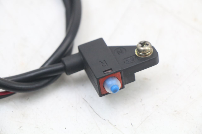 photo de LUZ FRENO INTERRUPTOR DERECHA WAYSCRAL E-START 1 (2018 - 2022) - Primer plano técnico