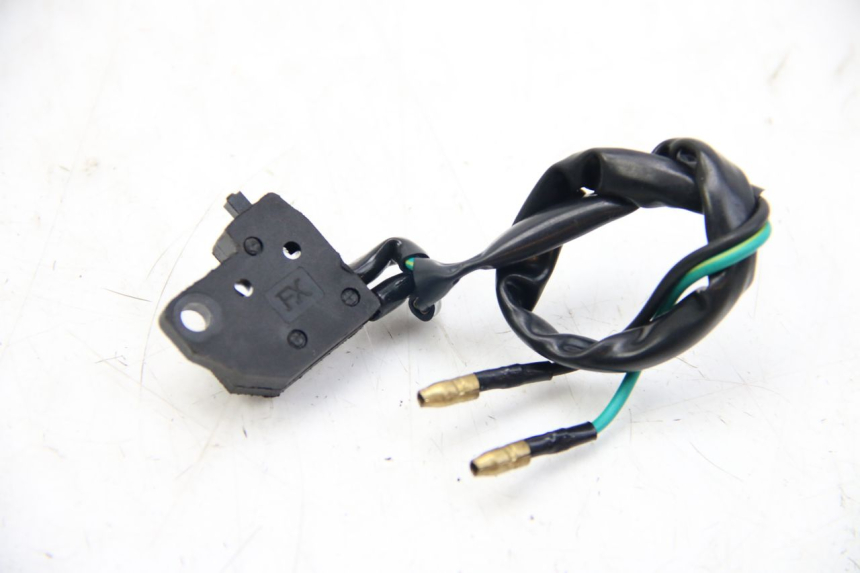 photo de CONTACTOR DE LUZ DE FRENO DERECHO JM MOTORS EVOLIS 4T 50 (2018 - 2022) - Detalle de la pieza