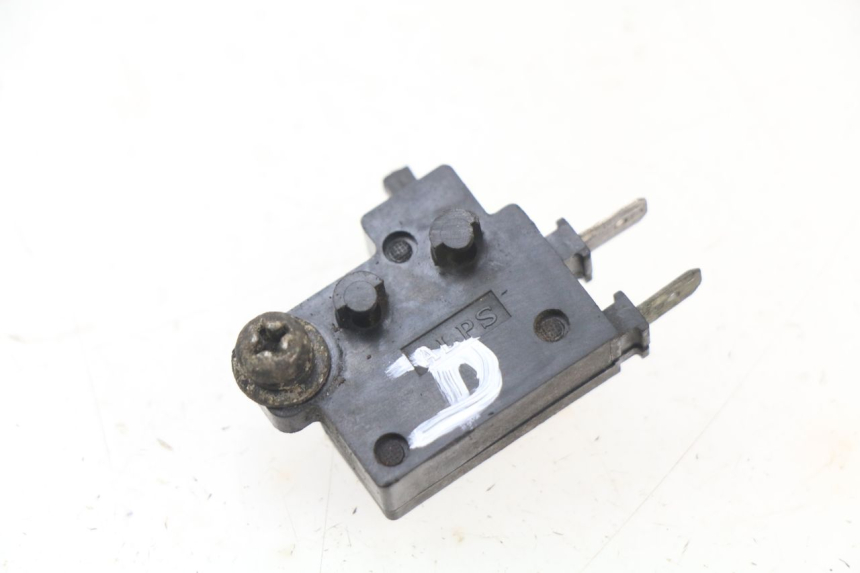 photo de CONTACTOR DE LUZ DE FRENO DERECHO HONDA FES PANTHEON 125 (2003 - 2007) - Vista principal