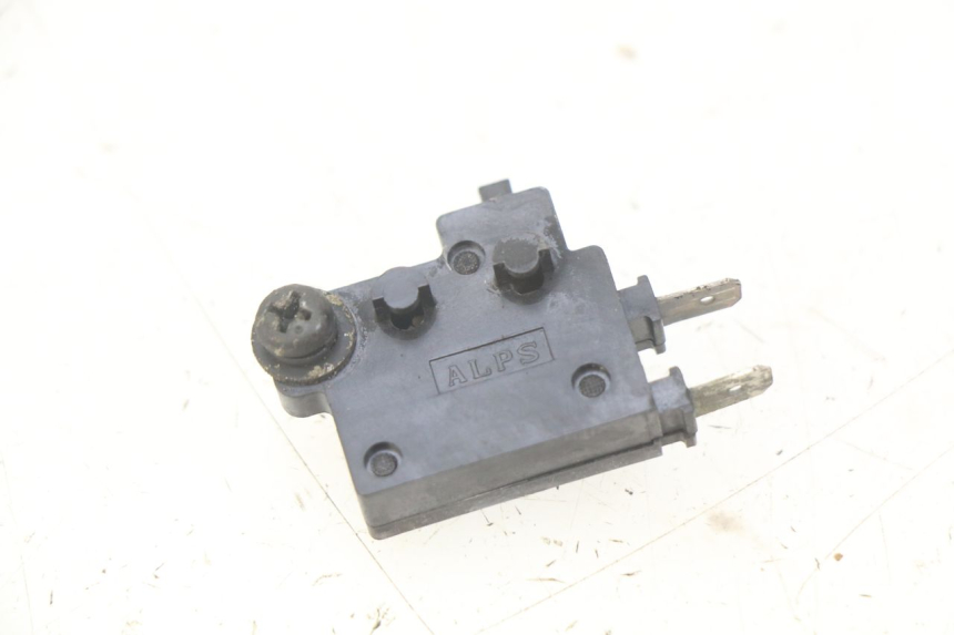 photo de CONTACTOR DE LUZ DE FRENO DERECHO HONDA FES PANTHEON 125 (2003 - 2007) - Vista principal
