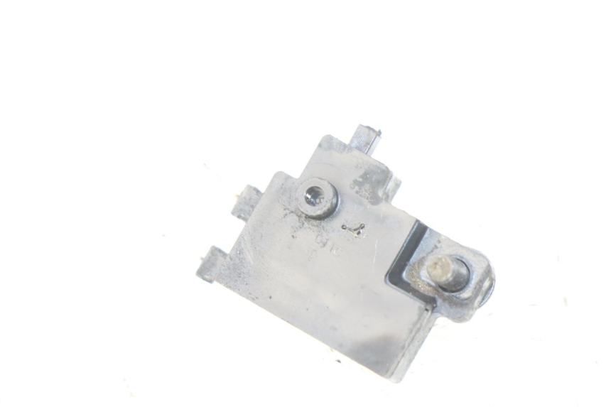 photo de CONTACTOR DE LUZ DE FRENO DERECHO HONDA FES S-WING SWING ABS 125 (2007 - 2015) - Zoom estado de uso