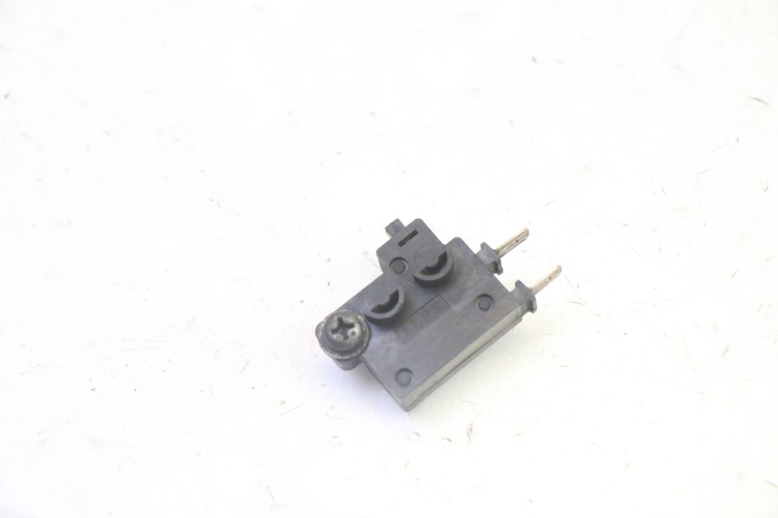 photo de CONTACTOR DE LUZ DE FRENO DERECHO HONDA FES S-WING SWING ABS 125 (2007 - 2015) - Vista principal