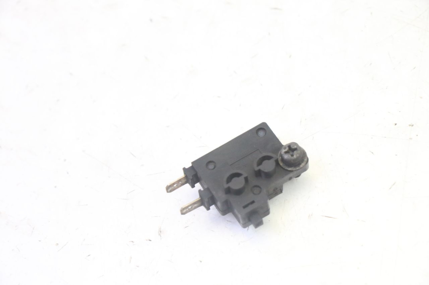 photo de CONTACTOR DE LUZ DE FRENO DERECHO HONDA FES S-WING SWING ABS 125 (2007 - 2015) - Detalle de la pieza