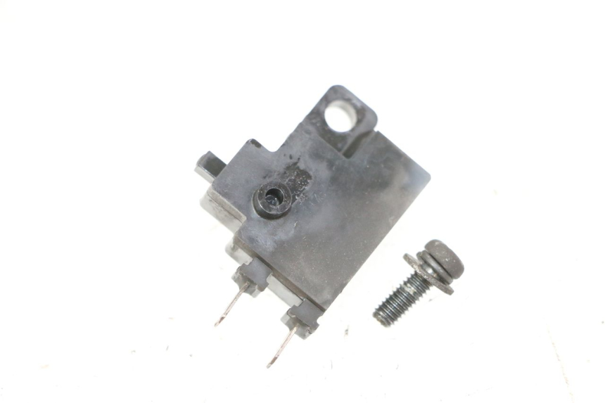 photo de CONTACTOR DE LUZ DE FRENO DERECHO HONDA FES S-WING SWING ABS 125 (2007 - 2015) - Detalle de la pieza