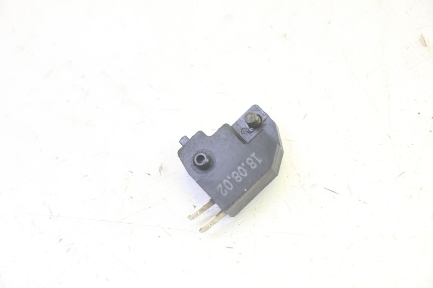 photo de CONTACTOR DE LUZ DE FRENO DERECHO SYM FIDDLE 3 III 125 (2014 - 2020) - Otra perspectiva