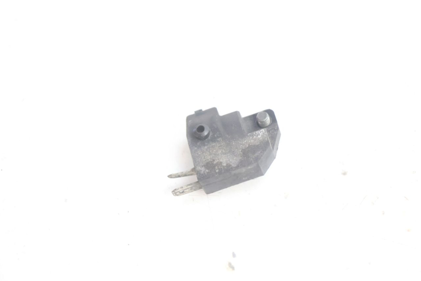 photo de LUZ FRENO INTERRUPTOR DERECHA SYM FIDDLE 3 III 50 (2014 - 2020) - Zoom estado de uso