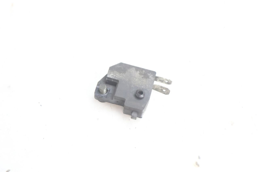 photo de LUZ FRENO INTERRUPTOR DERECHA SYM FIDDLE 3 III 50 (2014 - 2020) - Otra perspectiva