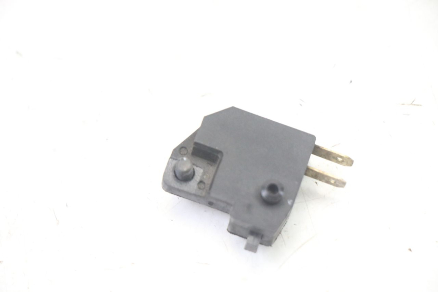 photo de LUZ FRENO INTERRUPTOR DERECHA SYM FIDDLE 125 (2008 - 2010) - Otra perspectiva