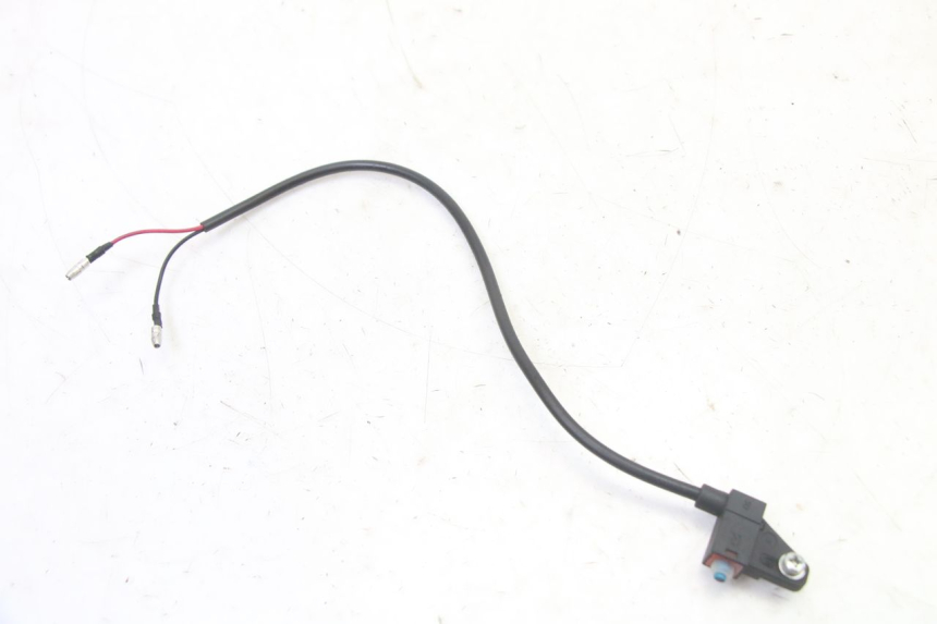 photo de CONTACTOR DE LUZ DE FRENOS DERECHO VENESI FLY RETRO 4T 50 (2020 - 2025) - Zoom estado de uso