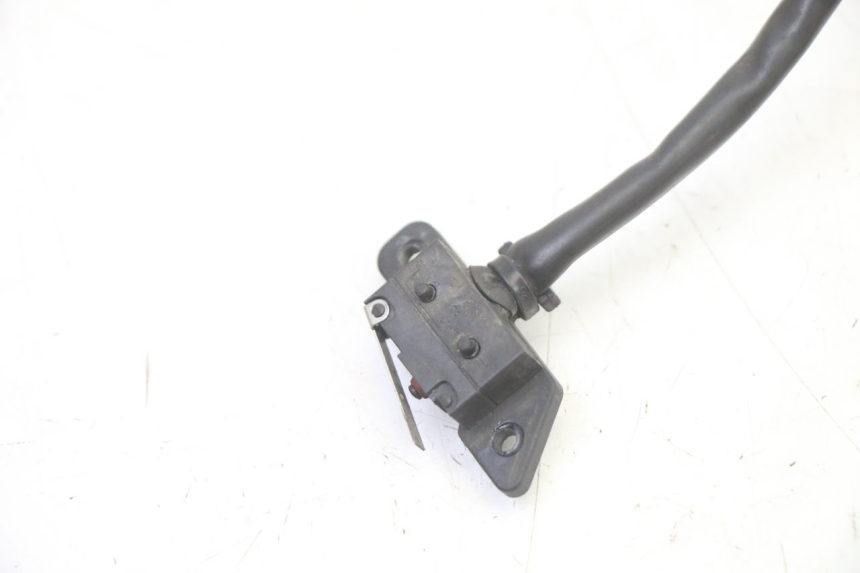 photo de LUZ FRENO INTERRUPTOR DERECHA BMW G310 R 310 (2016 - 2020) - Primer plano técnico