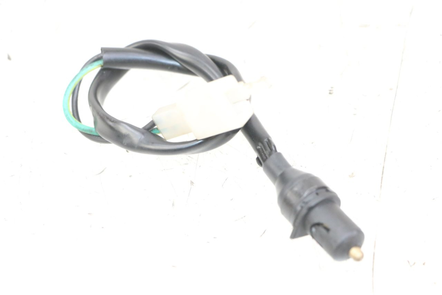 photo de LUZ FRENO INTERRUPTOR DERECHA GOES WIKI 125 (2010 - 2015) - Vista principal