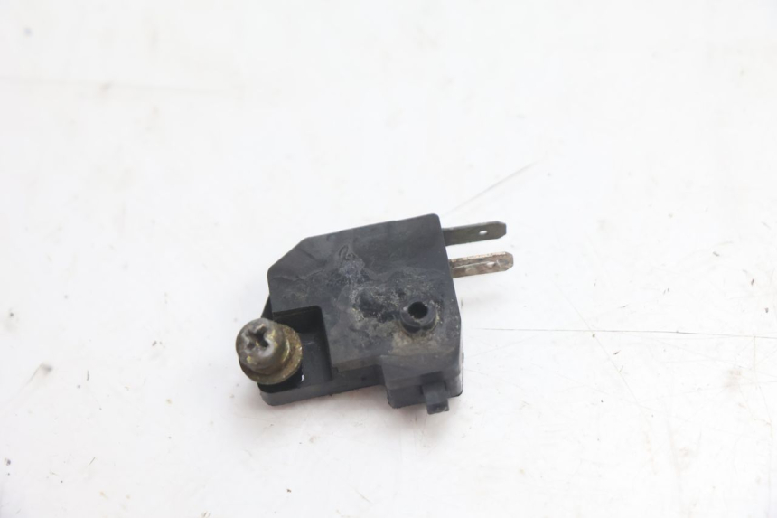 photo de LUZ FRENO INTERRUPTOR DERECHA KAWASAKI GPX F ZX750F 750 (1986 - 1990) - Detalle de la pieza
