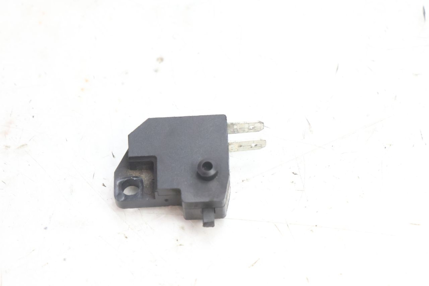 photo de LUZ FRENO INTERRUPTOR DERECHA NECO GPX LC 2T 50 (2014 - 2018) - Otra perspectiva