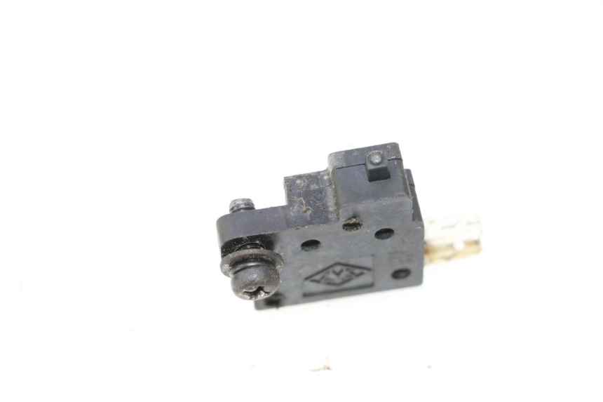 photo de LUZ FRENO INTERRUPTOR DERECHA KYMCO GRAND DINK 125 (2008 - 2014) - Zoom estado de uso