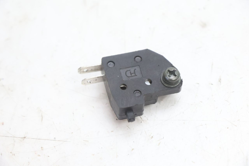 photo de LUZ FRENO INTERRUPTOR DERECHA EUROCKA GTR 50 (2007 - 2017) - Detalle de la pieza
