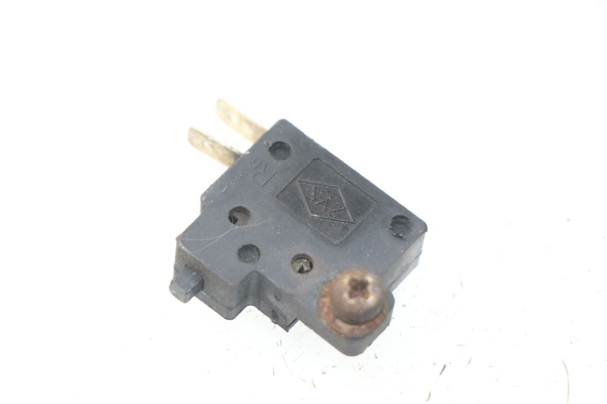 photo de LUZ FRENO INTERRUPTOR DERECHA SYM GTS EFI ABS 125 (2012 - 2016) - Vista principal