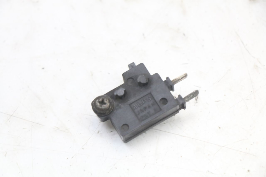 photo de LUZ FRENO INTERRUPTOR DERECHA HONDA CBR F 1000 (1993 - 1996) - Vista principal
