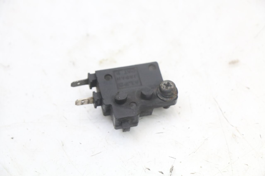 photo de LUZ FRENO INTERRUPTOR DERECHA HONDA CBR F 1000 (1993 - 1996) - Detalle de la pieza