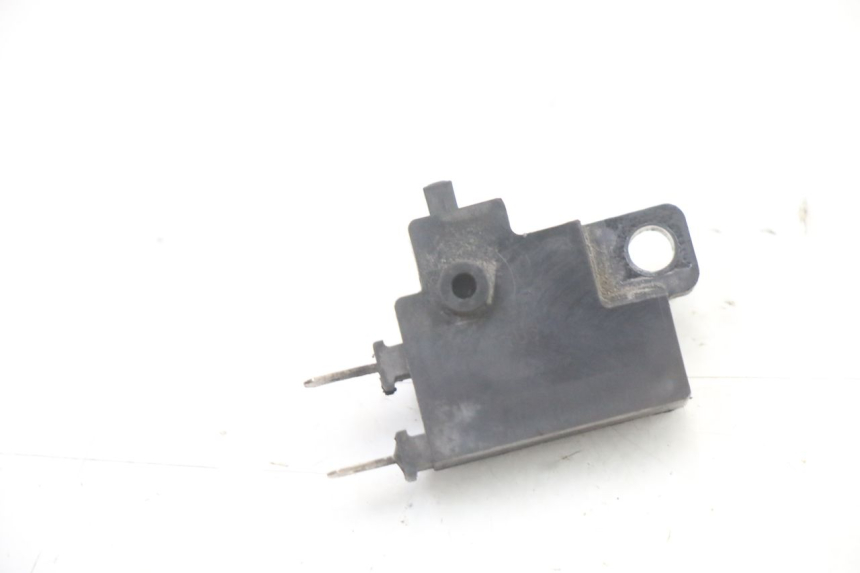 photo de CONTACTOR DE LUZ DE FRENO DERECHO HONDA FES S-WING SWING ABS 125 (2007 - 2015) - Zoom estado de uso