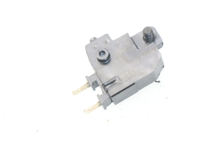 photo de CONTACTOR DE LUZ DE FRENO DERECHO HONDA INTEGRA NC D 750 (2016 - 2018) - Detalle de la pieza