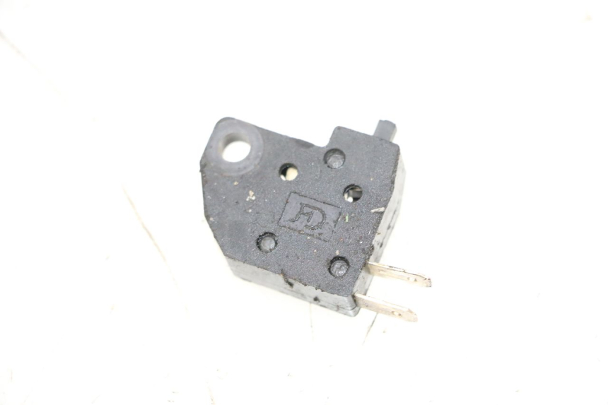 photo de LUZ FRENO INTERRUPTOR DERECHA PEUGEOT KISBEE 2T 50 (2010 - 2017) - Vista principal