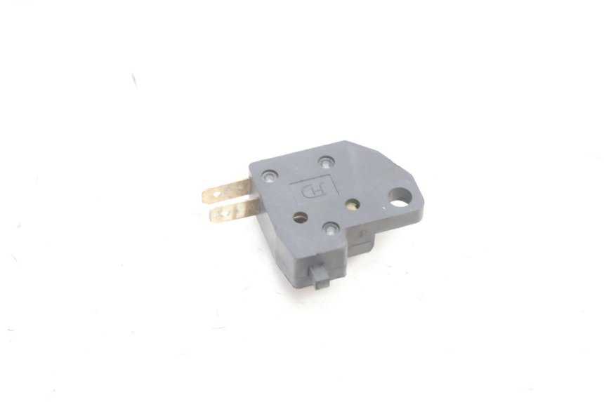 photo de LUZ FRENO INTERRUPTOR DERECHA PEUGEOT KISBEE 2T 50 (2010 - 2017) - Detalle de la pieza