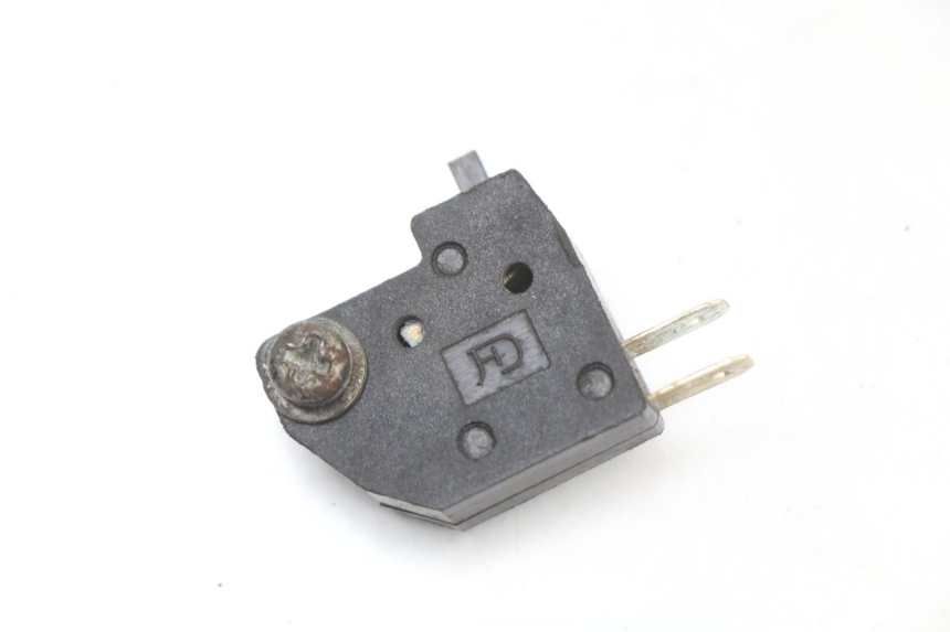 photo de LUZ FRENO INTERRUPTOR DERECHA PEUGEOT KISBEE 4T 50 (2018 - 2022) - Vista principal