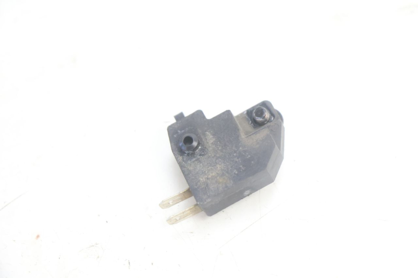 photo de LUZ FRENO INTERRUPTOR DERECHA PEUGEOT KISBEE 4T 50 (2018 - 2022) - Zoom estado de uso