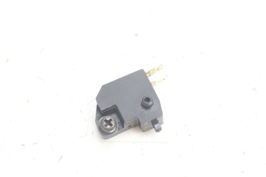 photo de LUZ FRENO INTERRUPTOR DERECHA PEUGEOT KISBEE 4T 50 (2010 - 2017) - Detalle de la pieza
