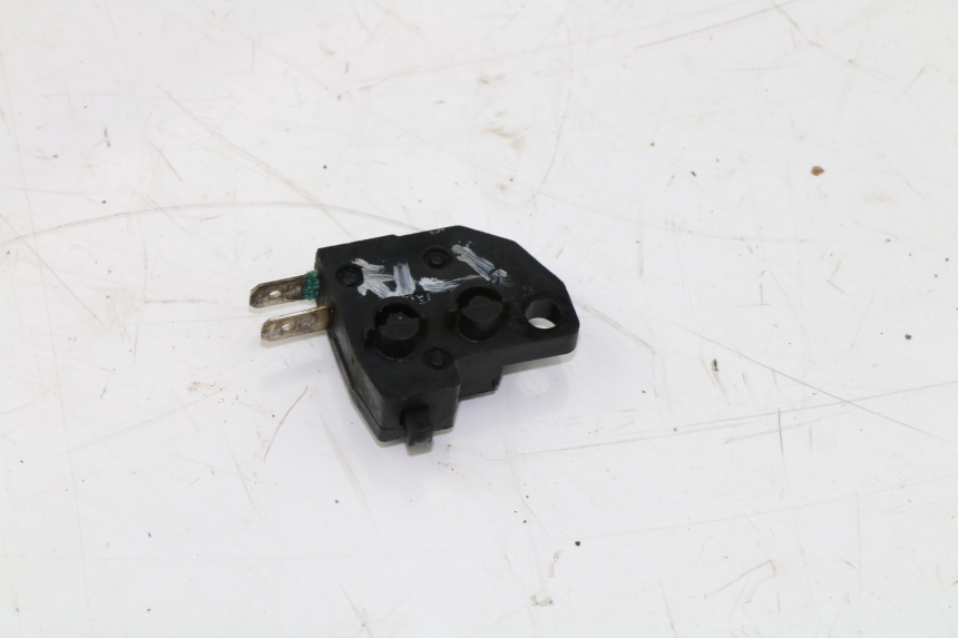 photo de LUZ FRENO INTERRUPTOR DERECHA KAWASAKI KVF EPS 4X4 BRUTE FORCE 750 (2012 - 2017) - Otra perspectiva