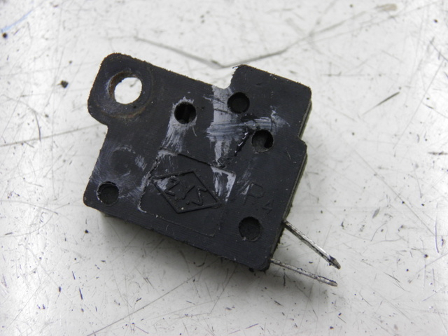 photo de LUZ FRENO INTERRUPTOR DERECHA KYMCO DINK 125 (2007 - 2011) - Zoom estado de uso