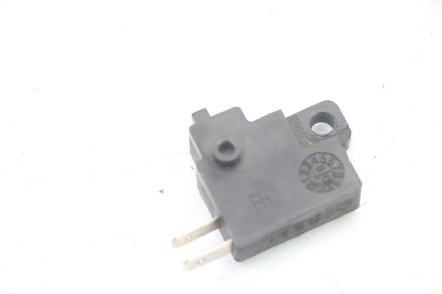 photo de LUZ FRENO INTERRUPTOR DERECHA KYMCO GRAND DINK 125 (2008 - 2014) - Zoom estado de uso