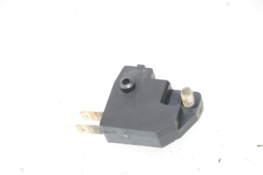 photo de LUZ FRENO INTERRUPTOR DERECHA KYMCO LIKE 125 (2009 - 2016) - Zoom estado de uso