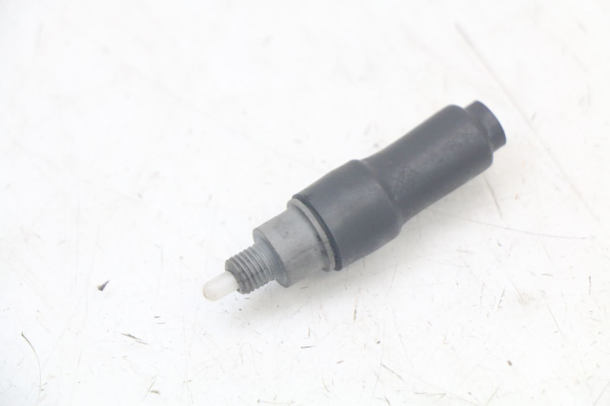 photo de LUZ FRENO INTERRUPTOR DERECHA MBK MACH G AC 50 (2002 - 2014) - Vista principal