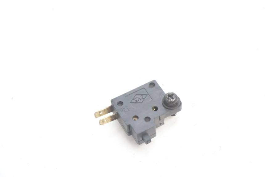 photo de LUZ FRENO INTERRUPTOR DERECHA KYMCO MOVIE S 125 (2009 - 2018) - Detalle de la pieza