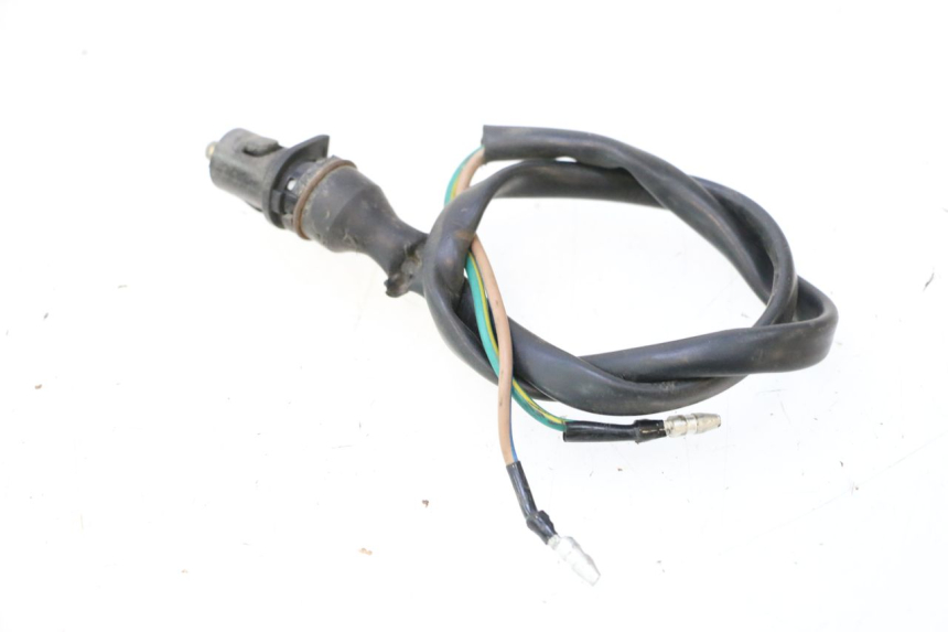 photo de LUZ FRENO INTERRUPTOR DERECHA KYMCO MXU R 250 (2004 - 2010) - Zoom estado de uso