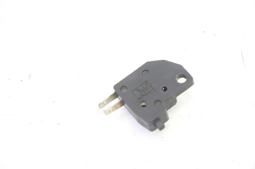 photo de LUZ FRENO INTERRUPTOR DERECHA KYMCO LIKE 4T 50 (2019 - 2025) - Detalle de la pieza
