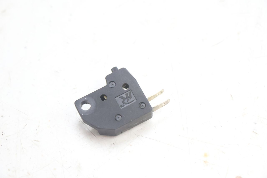 photo de LUZ FRENO INTERRUPTOR DERECHA KYMCO LIKE 4T 50 (2019 - 2025) - Otra perspectiva
