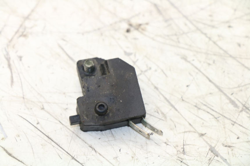 photo de LUZ FRENO INTERRUPTOR DERECHA ZNEN NEW ROLANDO 50 (2010 - 2020) - Detalle de la pieza