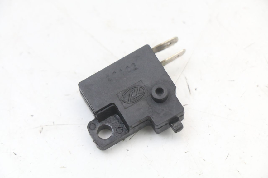 photo de LUZ FRENO INTERRUPTOR DERECHA MOTO GUZZI NORGE 8V GT 1200 (2011 - 2016) - Detalle de la pieza