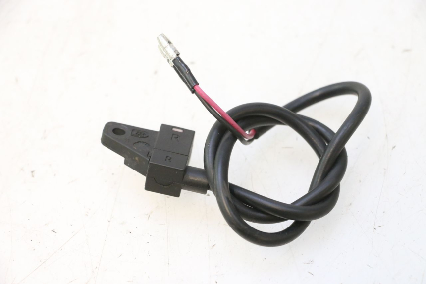 photo de CONTACTOR DE LUZ DE FRENO DERECHO JM MOTORS OLDIES 4T 50 (2010 - 2020) - Otra perspectiva