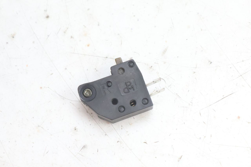 photo de CONTACTOR DE LUZ DE FRENO DERECHO JM MOTORS OLDIES 4T 50 (2010 - 2020) - Zoom estado de uso